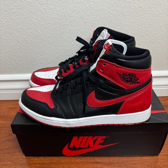 Jordan 1 Retro High Homage To Home Size 11 - Picture 2 of 8